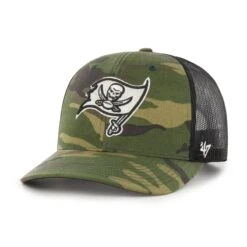 TAMPA BAY BUCCANEERS CAMO STRAP '47 TRUCKER